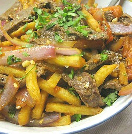 Lomo saltado con arroz