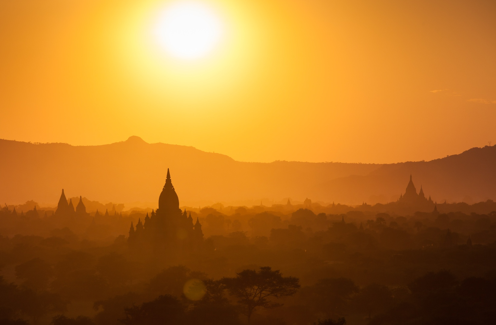 bagan_sunrise_from_the_bagan.png