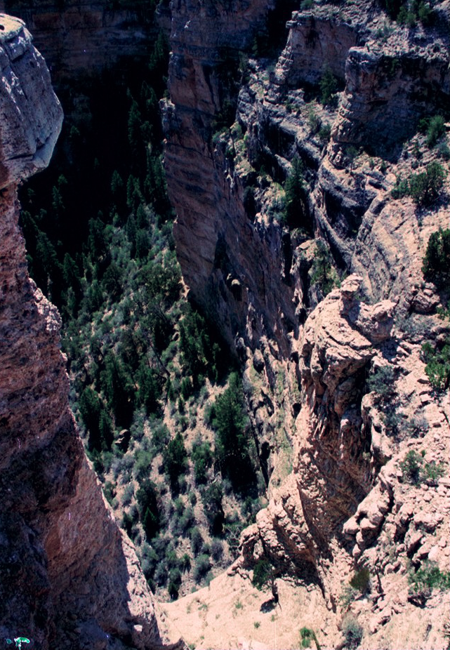 19960812C-22-grand-canyon.pseudogt.png