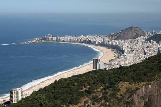 2240px-Copacabana_vista_pao_acucar.jpg