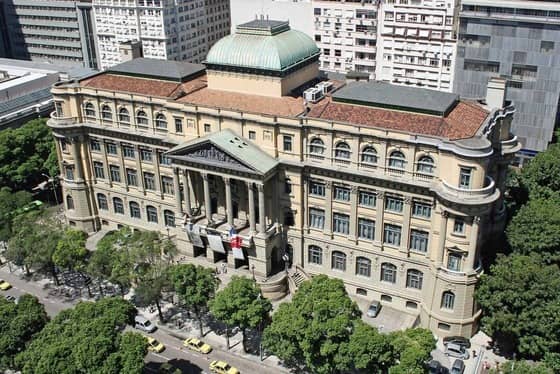 2240px-Biblioteca_nacional_rio_janeiro.jpg