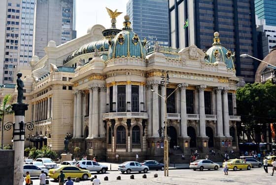 2240px-Teatro_Municipal_-_panoramio_%284%29.jpg