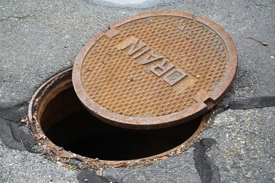 openmanhole.jpg